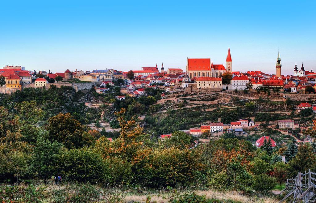 Vas Sklep - Vinny Sklep A Penzion Znojmo Buitenkant foto